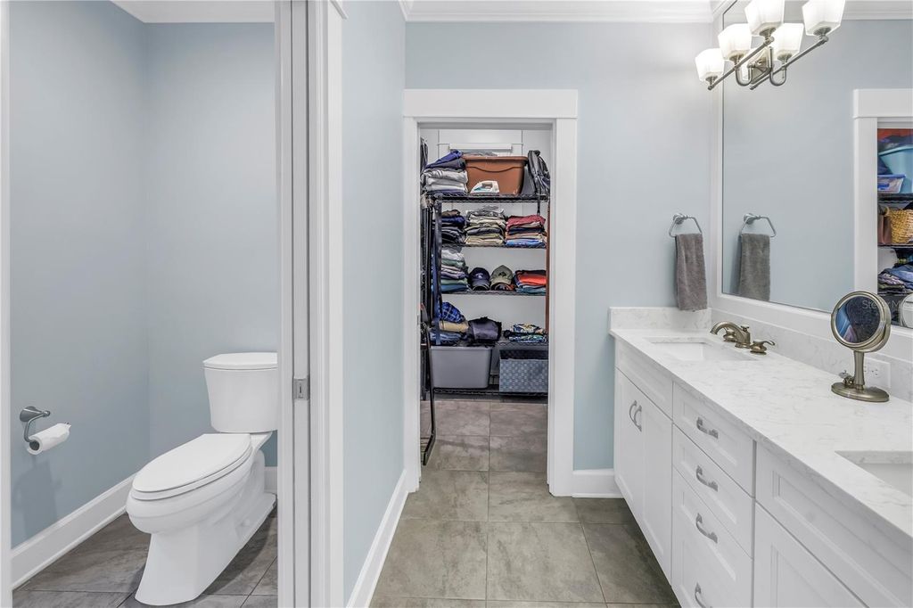 Image 22 of property listing at 436 12TH AVENUE NE, St Petersburg, FL 33701