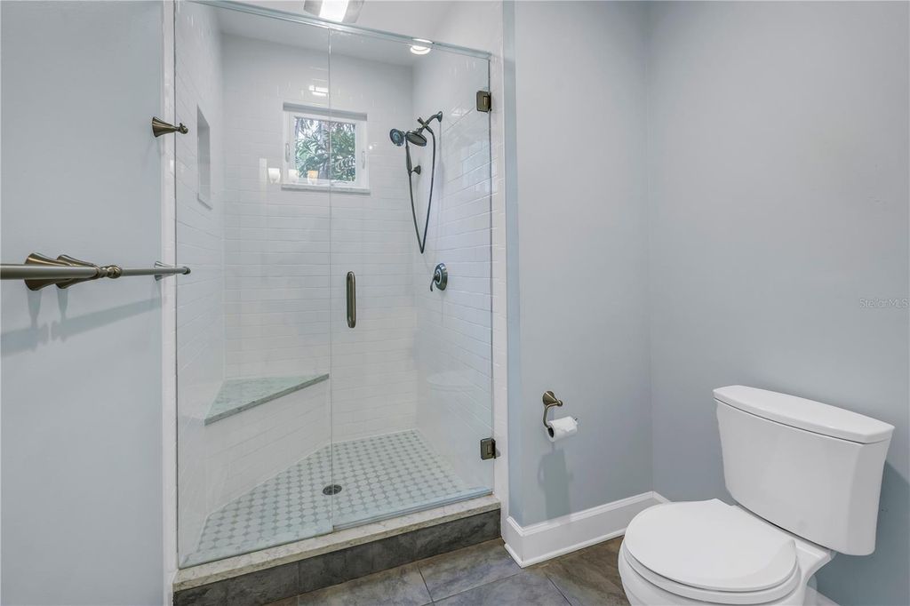 Image 23 of property listing at 436 12TH AVENUE NE, St Petersburg, FL 33701