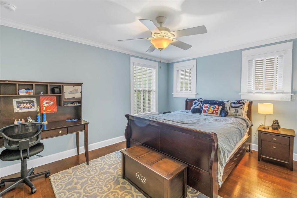 Image 26 of property listing at 436 12TH AVENUE NE, St Petersburg, FL 33701
