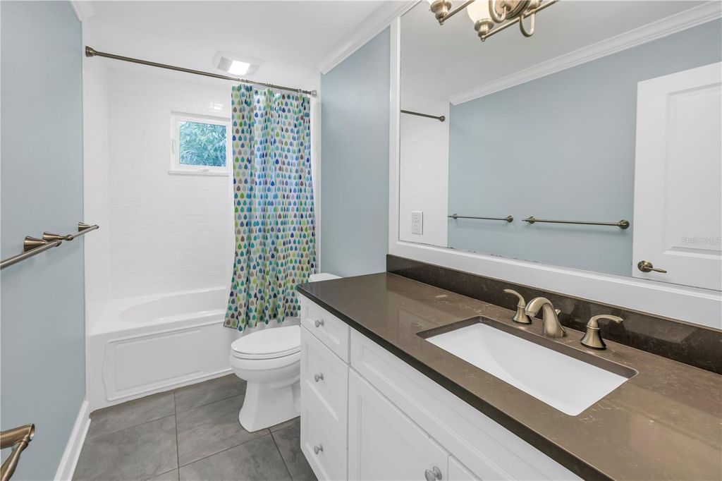 Image 28 of property listing at 436 12TH AVENUE NE, St Petersburg, FL 33701