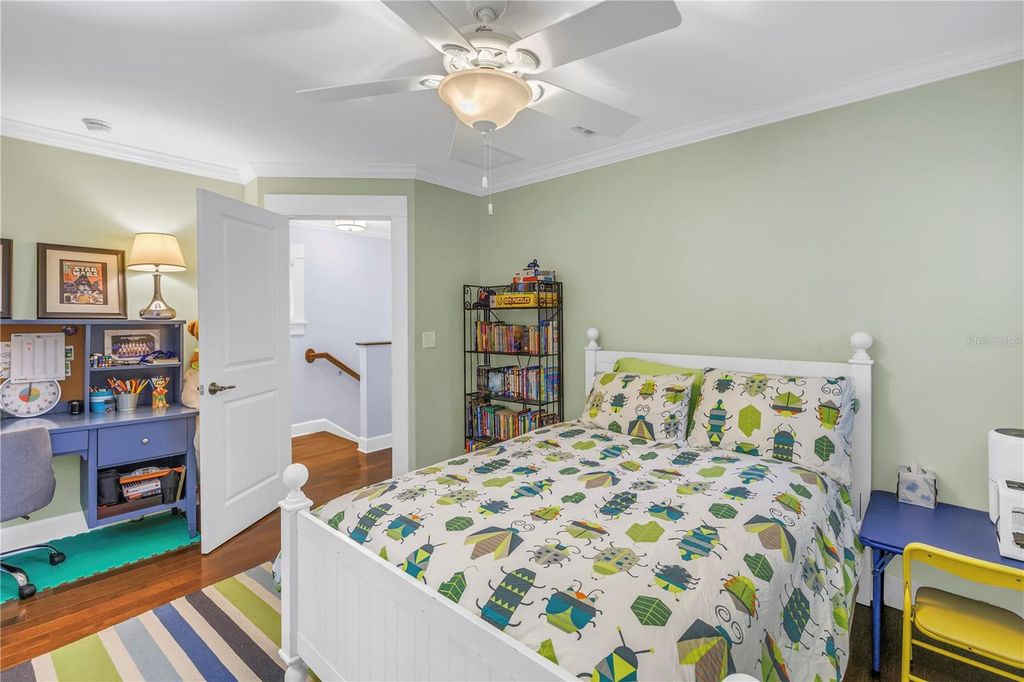 Image 30 of property listing at 436 12TH AVENUE NE, St Petersburg, FL 33701