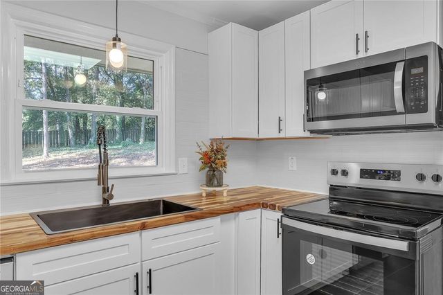 209 Arrowhead Drive, Cartersville, GA 30120