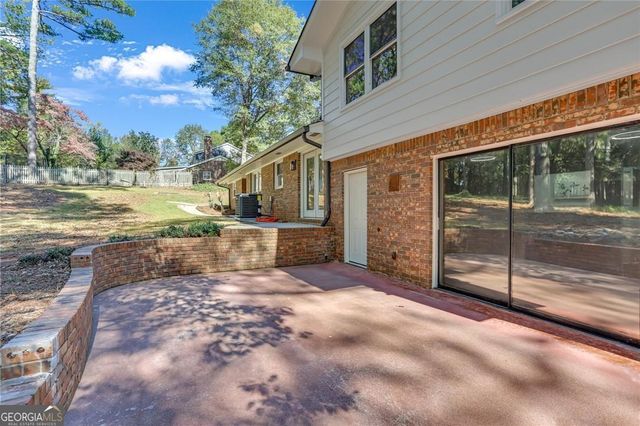 209 Arrowhead Drive, Cartersville, GA 30120