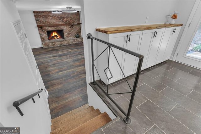 209 Arrowhead Drive, Cartersville, GA 30120