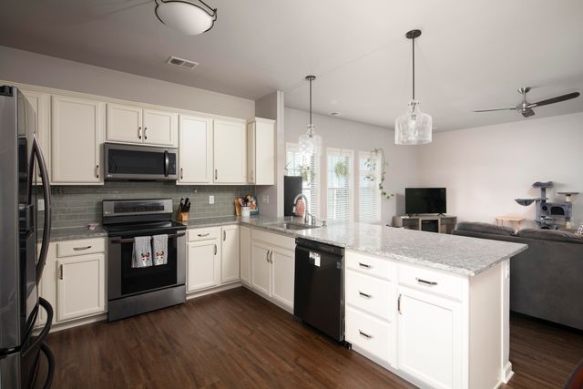 2808 Sullivans Trace, Lexington, KY 40511