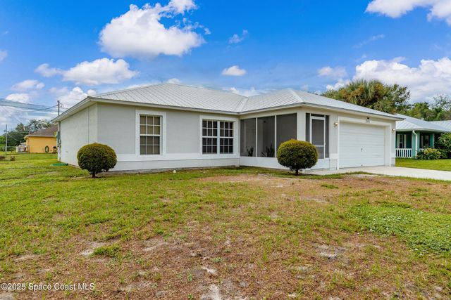 7976 105th Court, Vero Beach, FL 32967