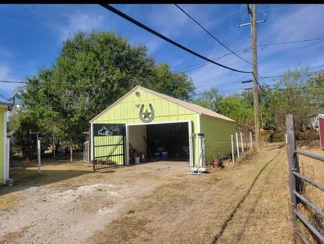 1015 San Benito Drive, Brownwood, TX 76801