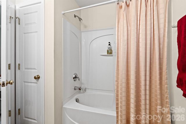 713 Rock Lake Glen, Fort Mill, SC 29715