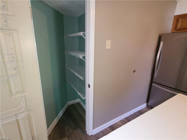 1061 Gauguin DR, Virginia Beach, VA 23454