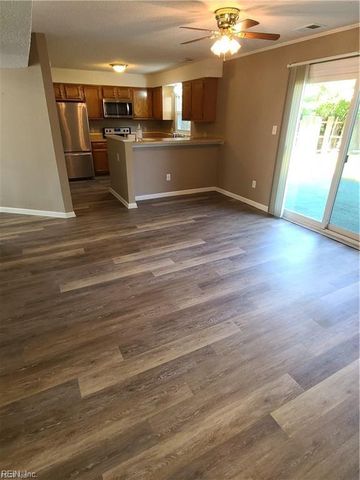 1061 Gauguin DR, Virginia Beach, VA 23454