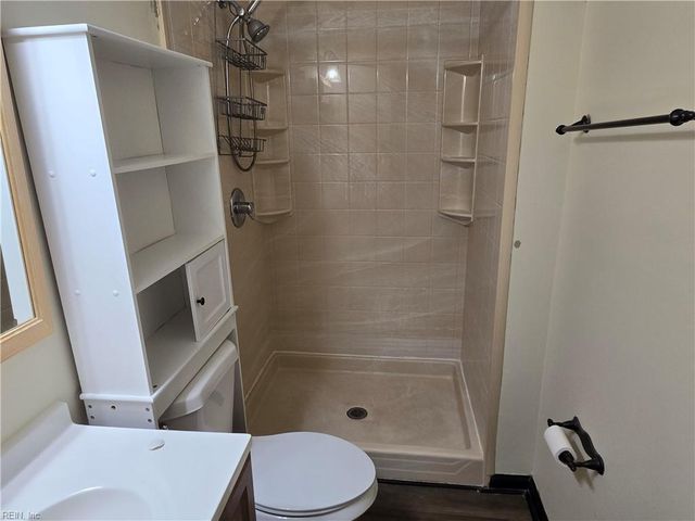 1061 Gauguin DR, Virginia Beach, VA 23454