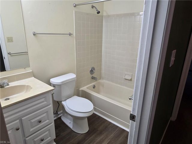 1061 Gauguin DR, Virginia Beach, VA 23454