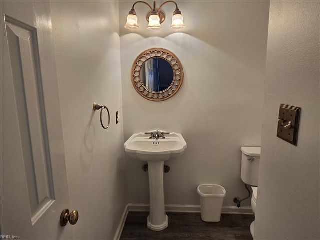 1061 Gauguin DR, Virginia Beach, VA 23454