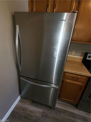 1061 Gauguin DR, Virginia Beach, VA 23454