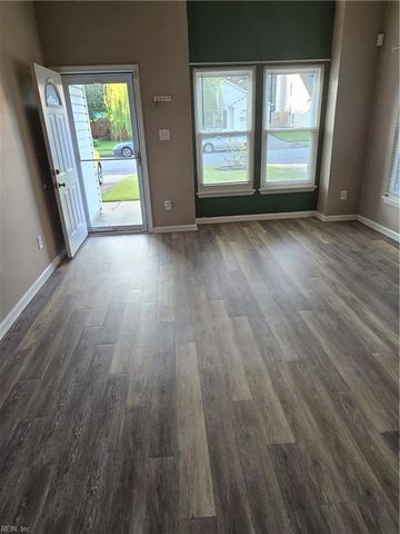 1061 Gauguin DR, Virginia Beach, VA 23454