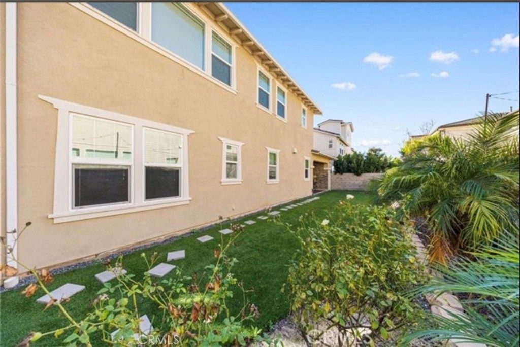 Image 19 of property listing at 73 Cartwheel, Irvine, CA 92618