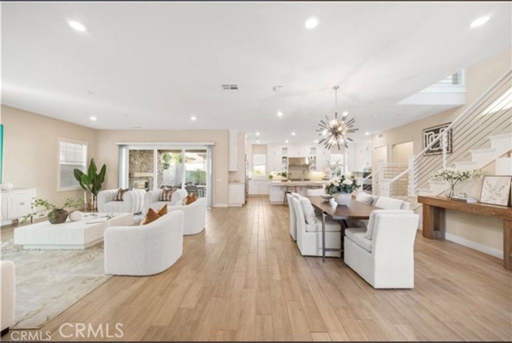 Image 4 of property listing at 73 Cartwheel, Irvine, CA 92618