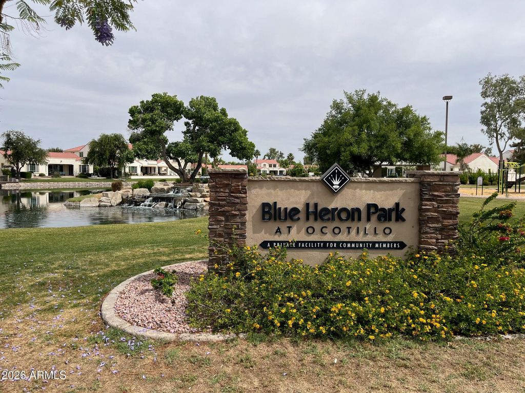 Image 44 of property listing at 2174 W PENINSULA Circle, Chandler, AZ 85248