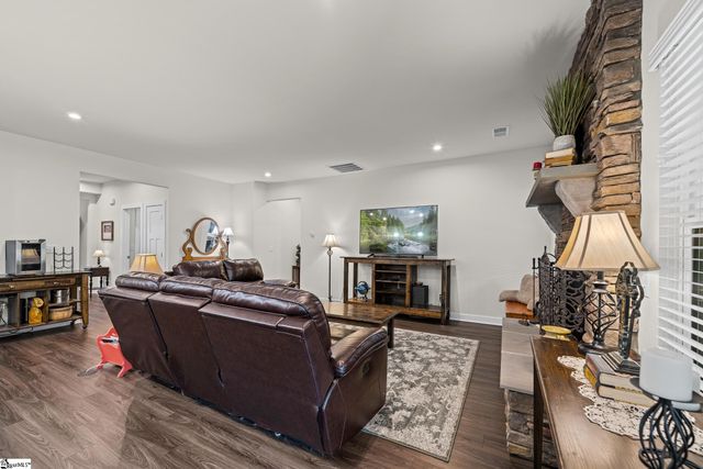 104 Mohegan Way, Greenville, SC 29607