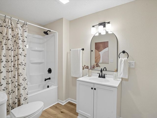 1954 Lincoln Avenue, Des Moines, IA 50314