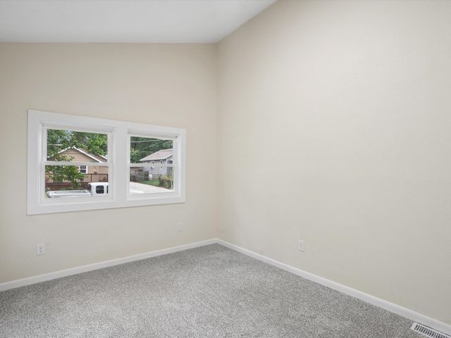 1954 Lincoln Avenue, Des Moines, IA 50314