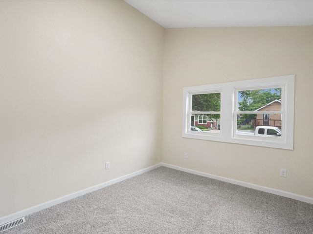 1954 Lincoln Avenue, Des Moines, IA 50314