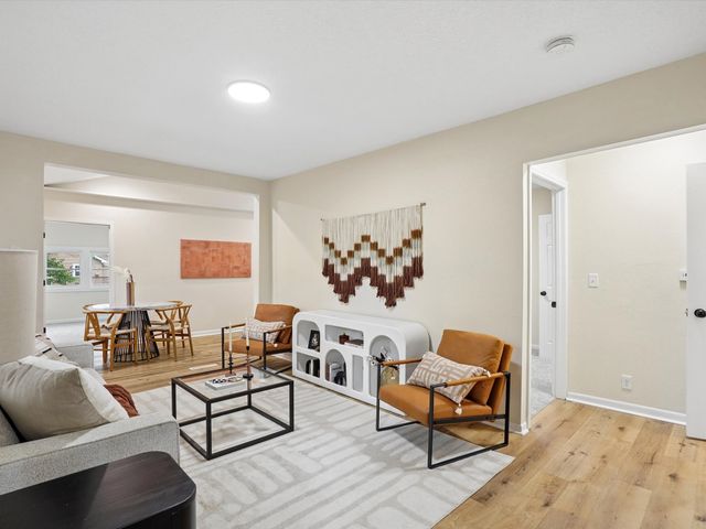 1954 Lincoln Avenue, Des Moines, IA 50314