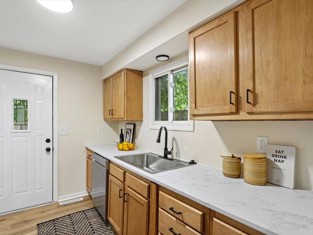 1954 Lincoln Avenue, Des Moines, IA 50314