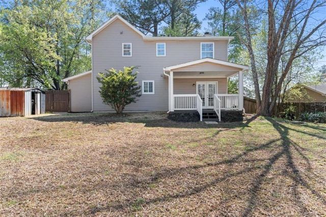155 Bear Run Court, Chattahoochee Hills, GA 30268