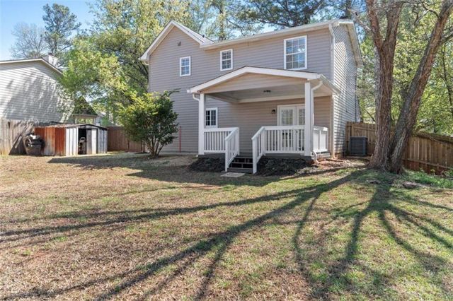 155 Bear Run Court, Chattahoochee Hills, GA 30268