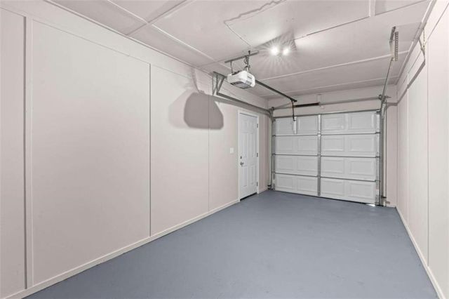 155 Bear Run Court, Chattahoochee Hills, GA 30268