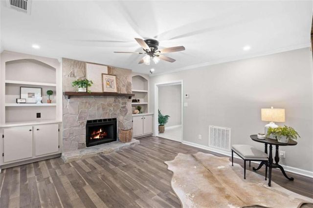 155 Bear Run Court, Chattahoochee Hills, GA 30268