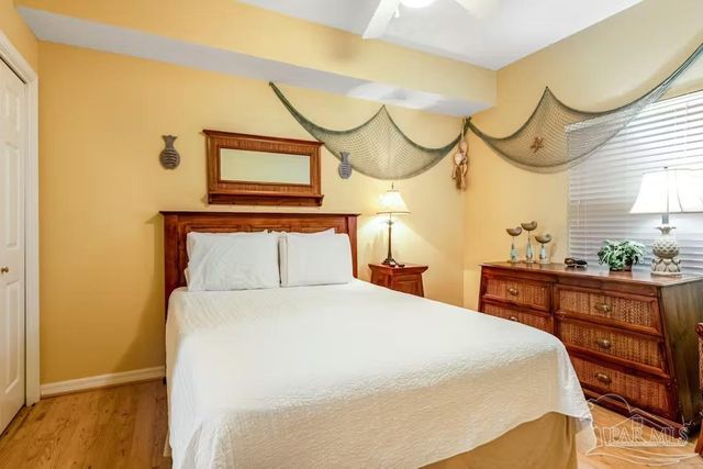 8573 Gulf Blvd 501, Navarre, FL 32566