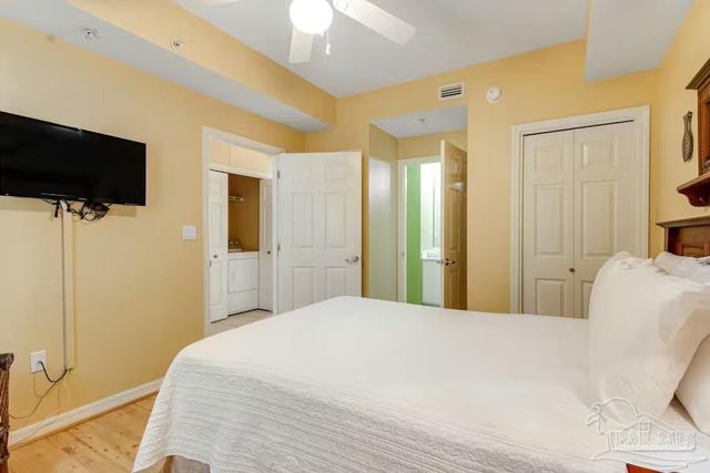 8573 Gulf Blvd 501, Navarre, FL 32566