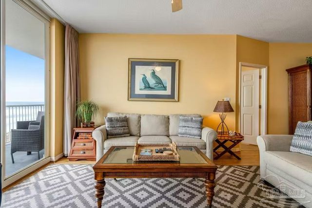 8573 Gulf Blvd 501, Navarre, FL 32566