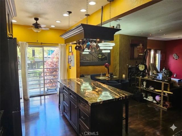 1416 N Vista, Los Angeles, CA 90046