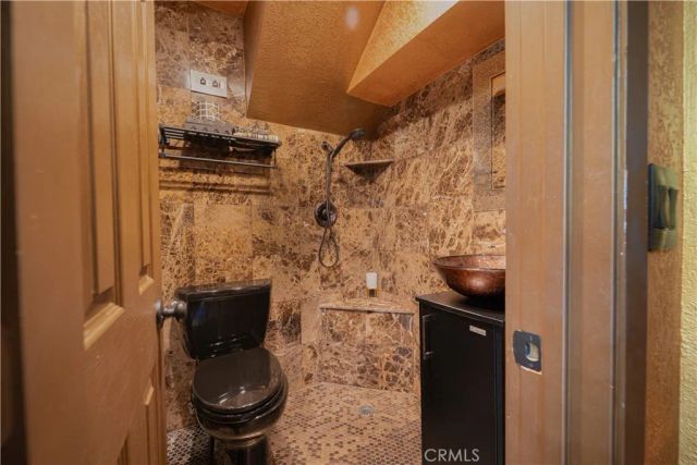 1416 N Vista, Los Angeles, CA 90046