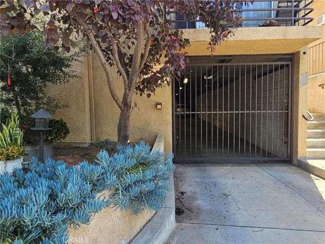 1416 N Vista, Los Angeles, CA 90046