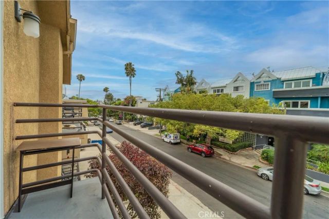 1416 N Vista, Los Angeles, CA 90046