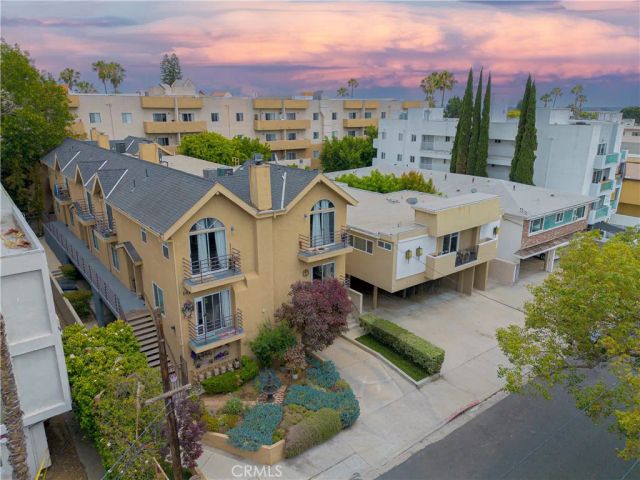 1416 N Vista, Los Angeles, CA 90046