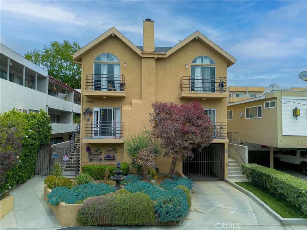 1416 N Vista, Los Angeles, CA 90046