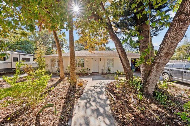 260 Delray AVE, Fort Myers, FL 33905