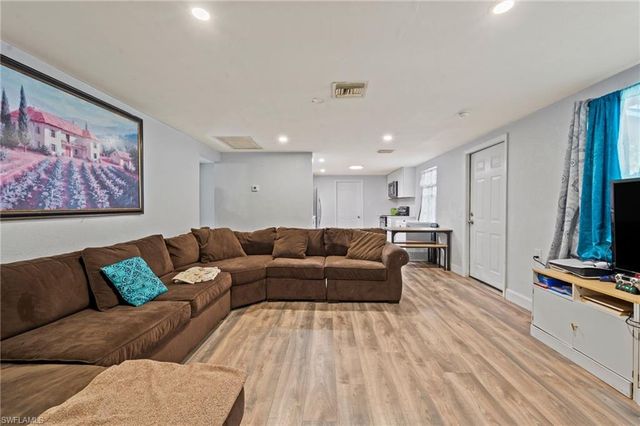 260 Delray AVE, Fort Myers, FL 33905