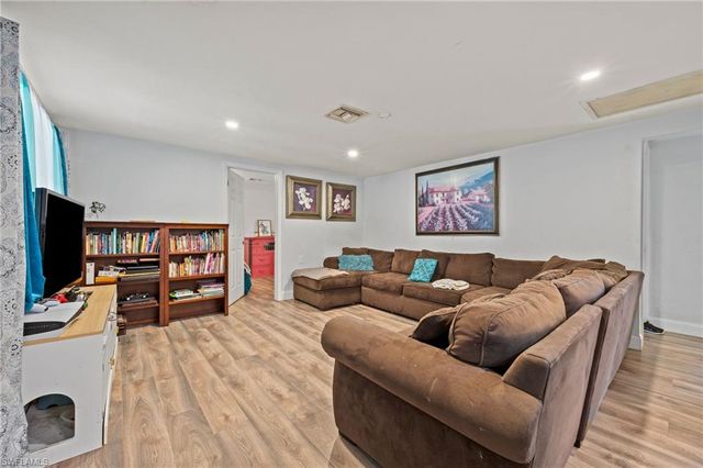 260 Delray AVE, Fort Myers, FL 33905