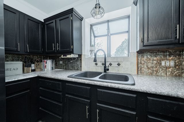 9091 Bluebonnet Drive, Scurry, TX 75158