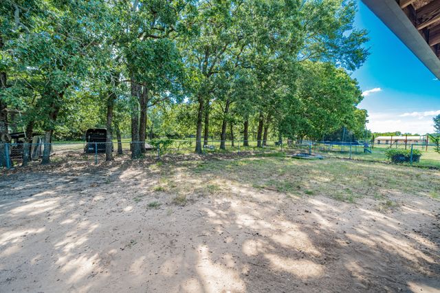9091 Bluebonnet Drive, Scurry, TX 75158
