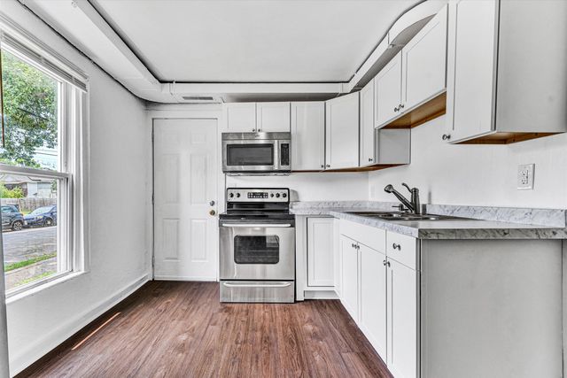1002 Stewart AVE, Roanoke, VA 24013