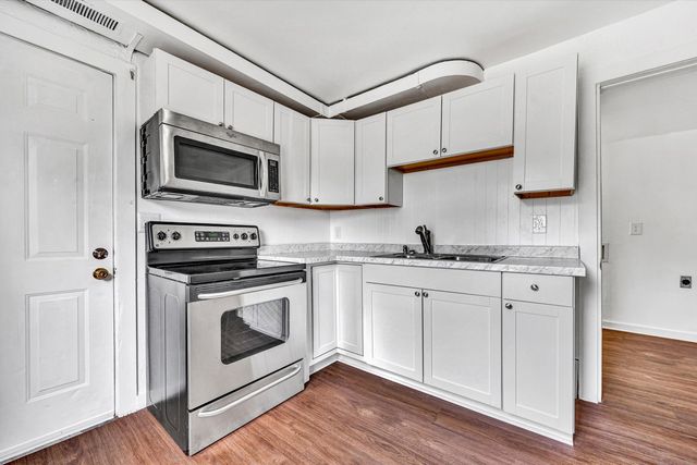 1002 Stewart AVE, Roanoke, VA 24013