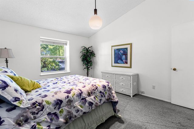 2029 Weiskopf Court, Richland, WA 99352