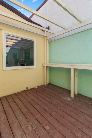 2029 Weiskopf Court, Richland, WA 99352